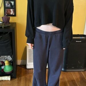 Women’s v neck long sleeve